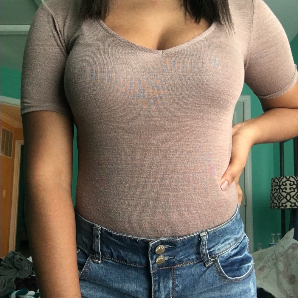 Quarter sleeve brown bodysuit